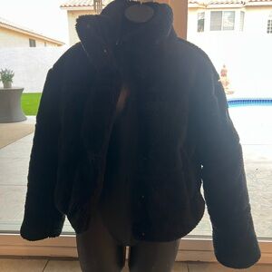 ALO Yoga Black Sherpa Stage Puffer